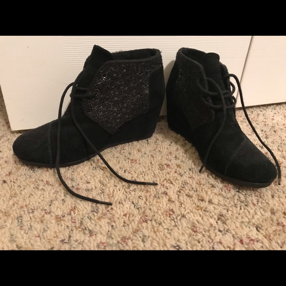 Toms wedges